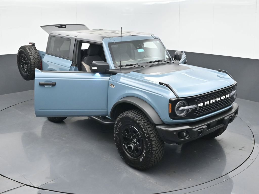 Used 2023 Ford Bronco Wildtrak AWD/4WD image 14