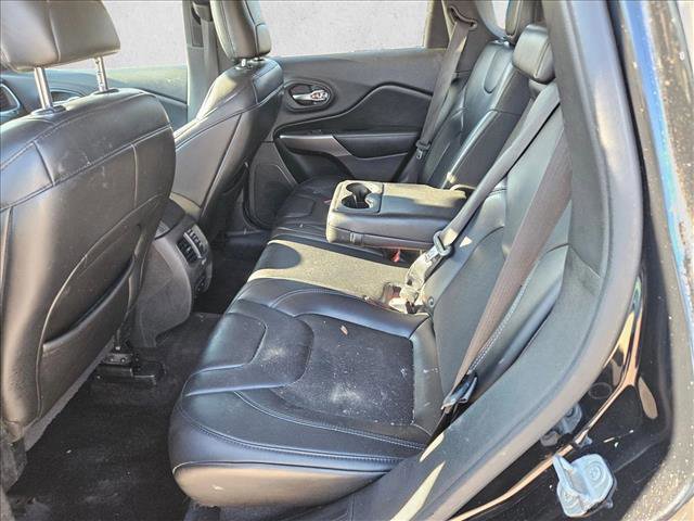 Used 2019 Jeep Cherokee Latitude Plus image 9