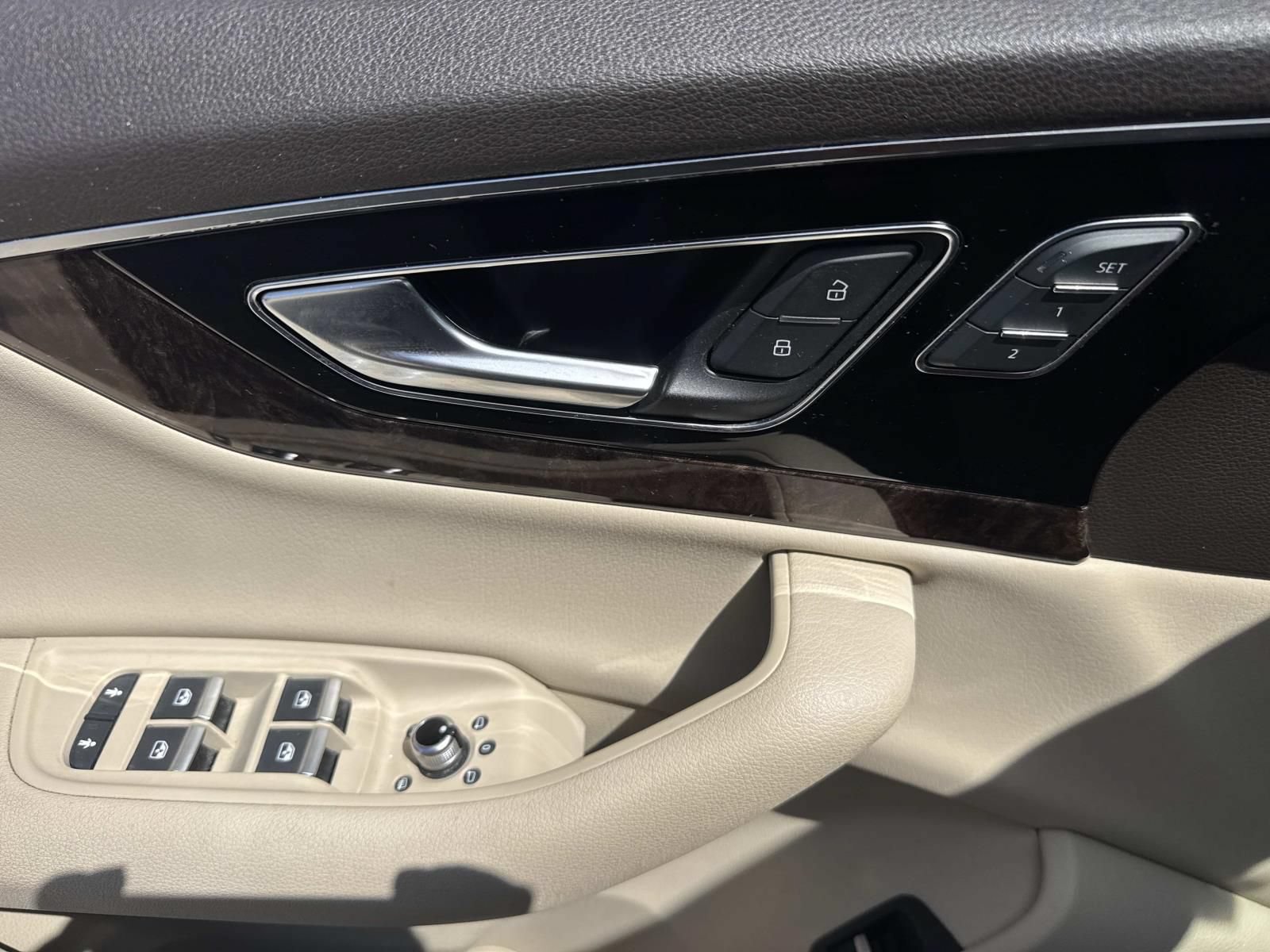 Used 2019 Audi Q7 3.0T Prestige w/ Prestige Package AWD/4WD image 21