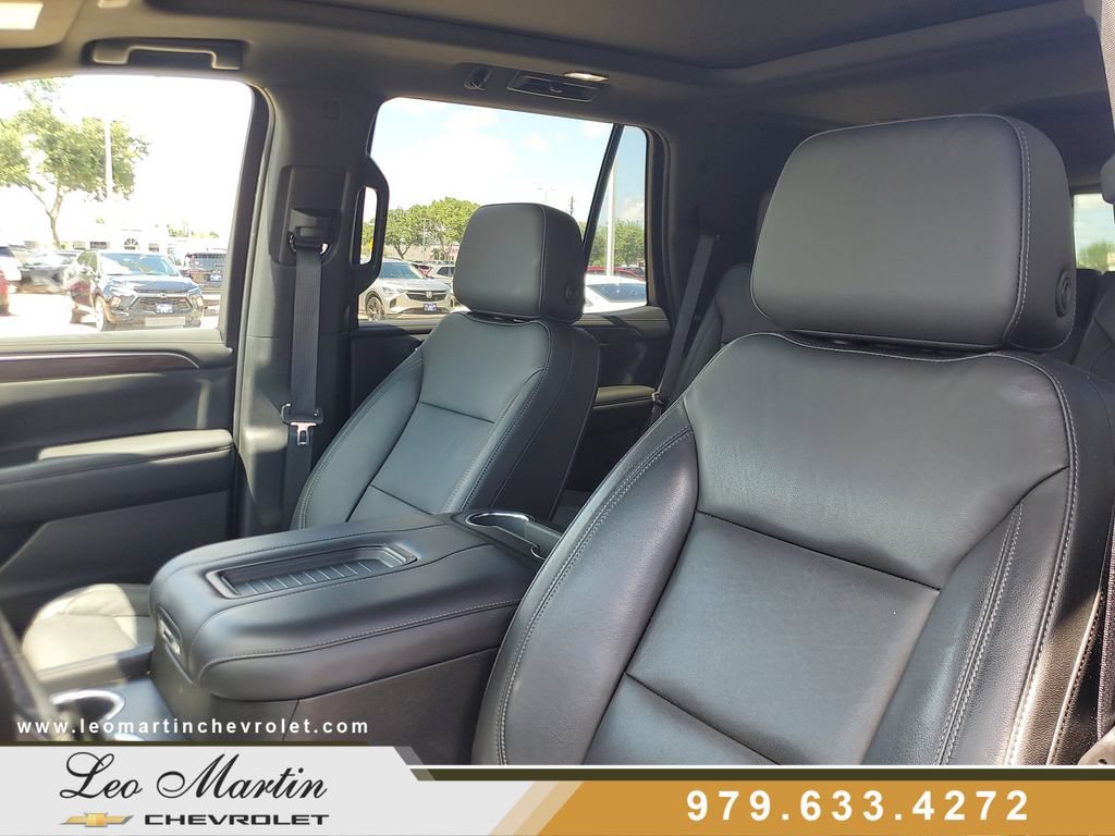 Used 2021 Chevrolet Tahoe Z71 w/ Z71 Signature Package AWD/4WD image 14