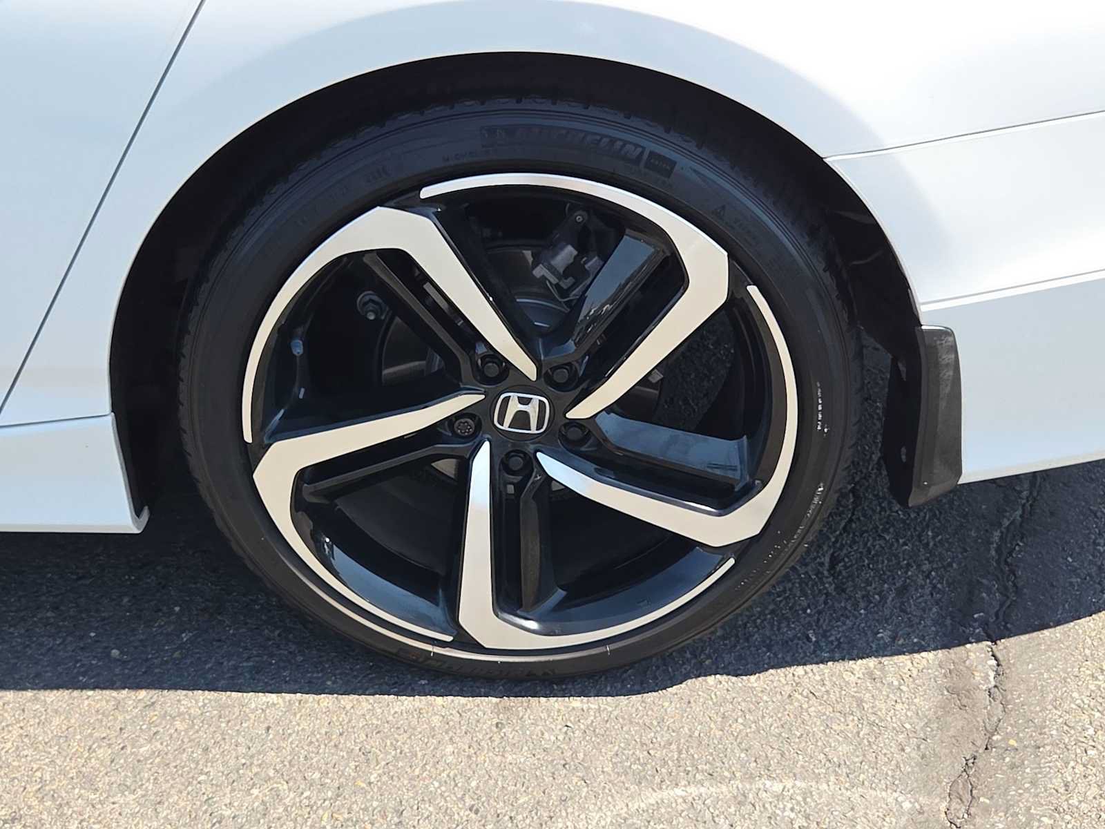 Used 2022 Honda Accord Sport image 16