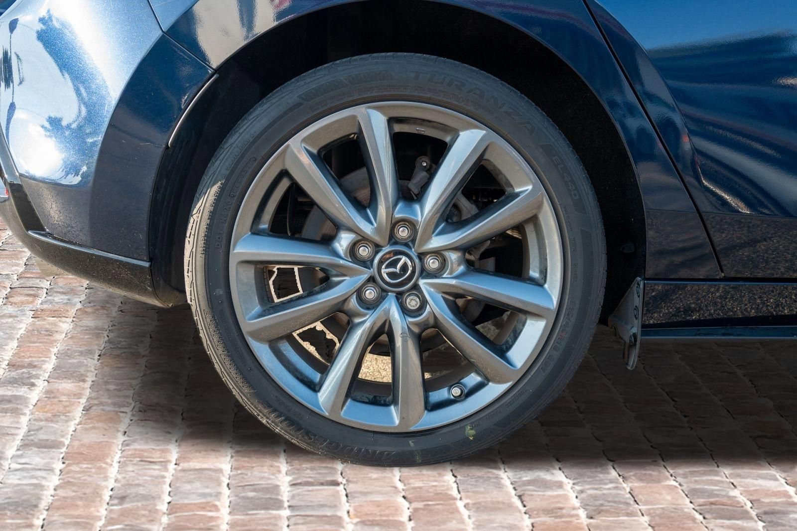 Used 2023 MAZDA MAZDA3 s image 37