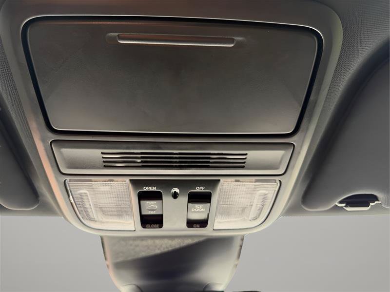 Used 2023 Honda Odyssey Sport image 60