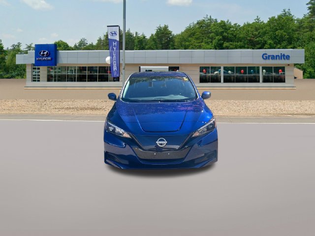 Used 2023 Nissan Leaf S FWD image 3
