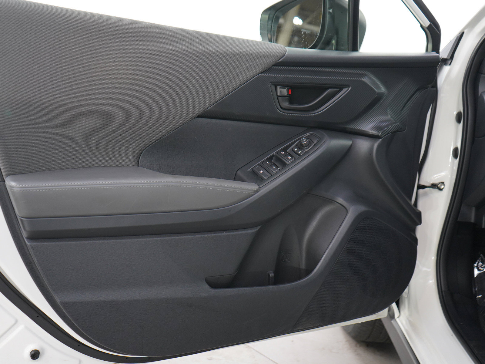 Used 2024 Subaru Crosstrek 2.0i Premium AWD/4WD image 18