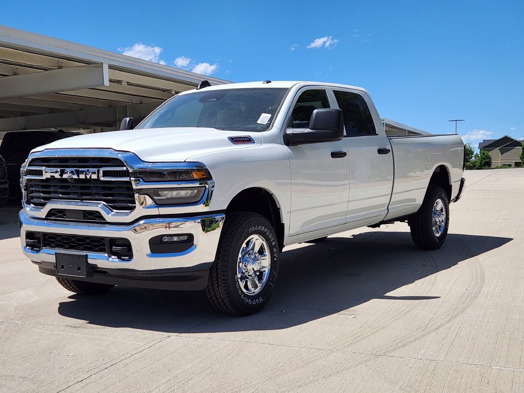 New 2026 RAM 2500 Tradesman w/ Chrome Appearance Group AWD/4WD image 4
