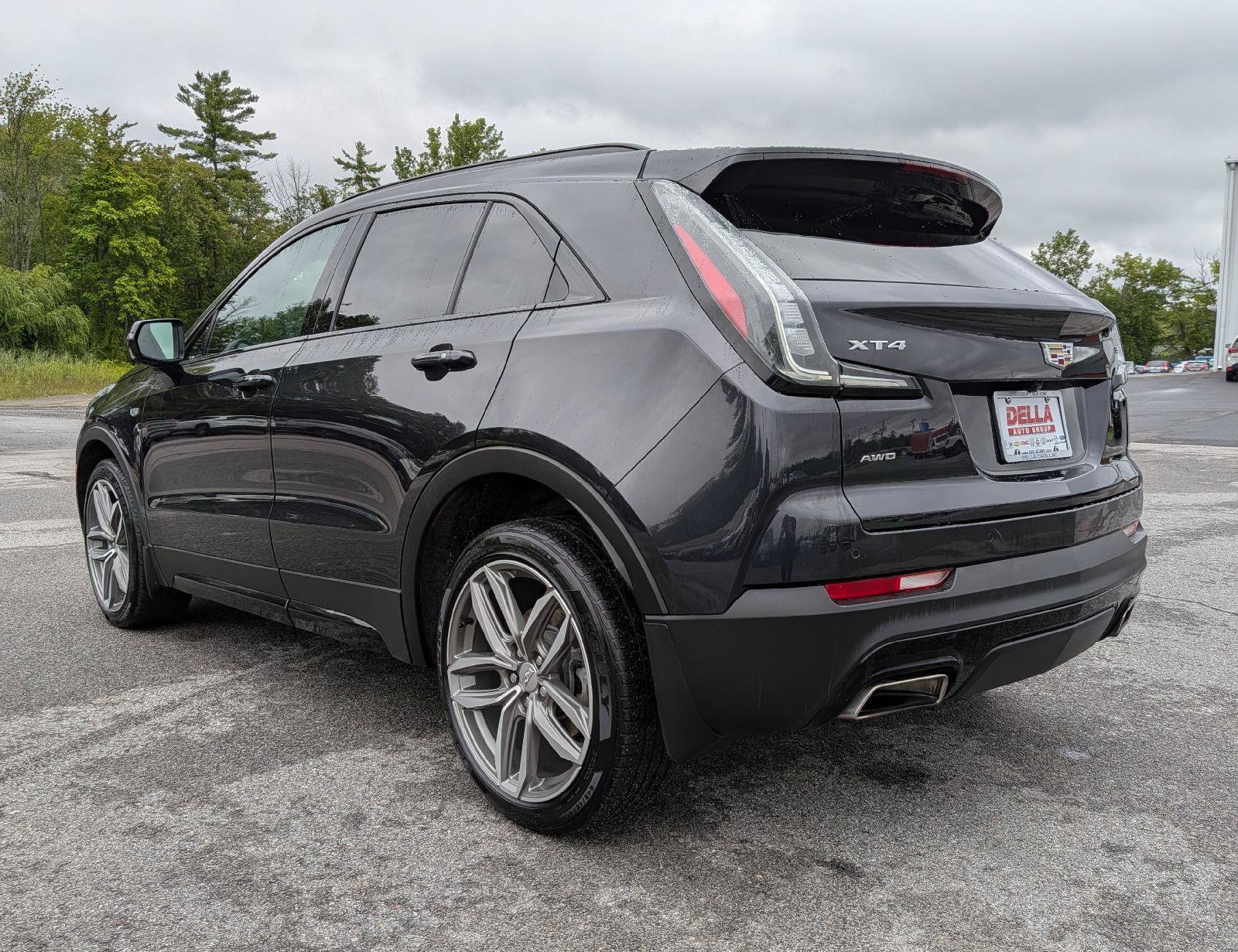 Used 2023 Cadillac XT4 Sport AWD/4WD image 8