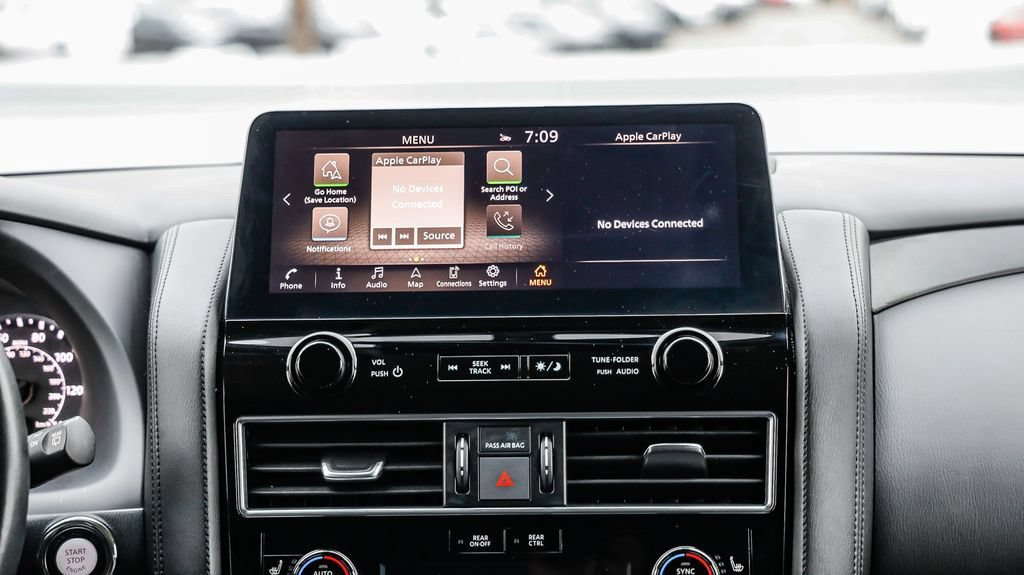 Used 2023 Nissan Armada SV AWD/4WD image 17