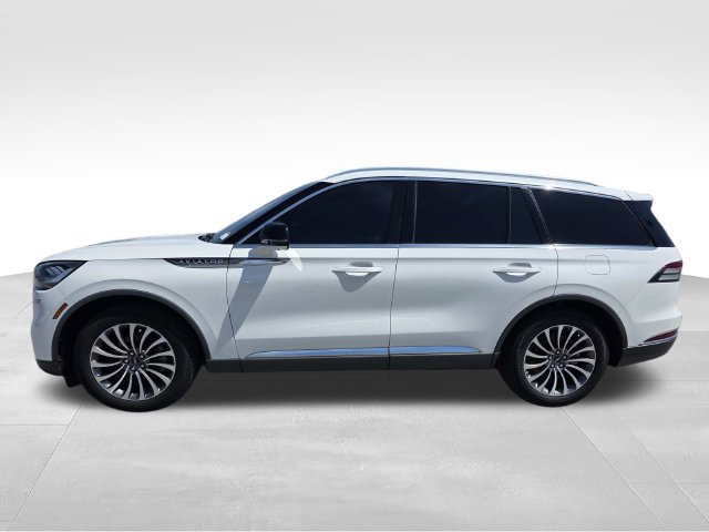 Used 2023 Lincoln Aviator Reserve w/ Class IV Trailer Tow Package RWD image 4