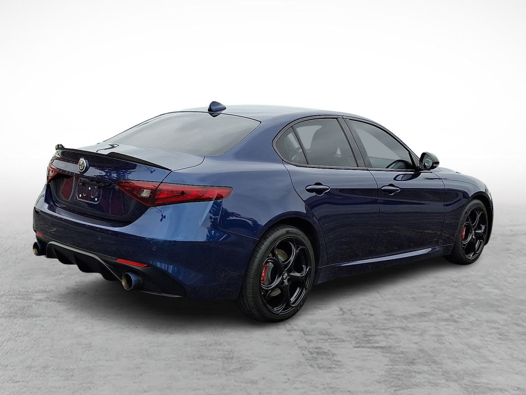 Used 2018 Alfa Romeo Giulia Ti Sport w/ Quick Order Package 22S Sport image 5