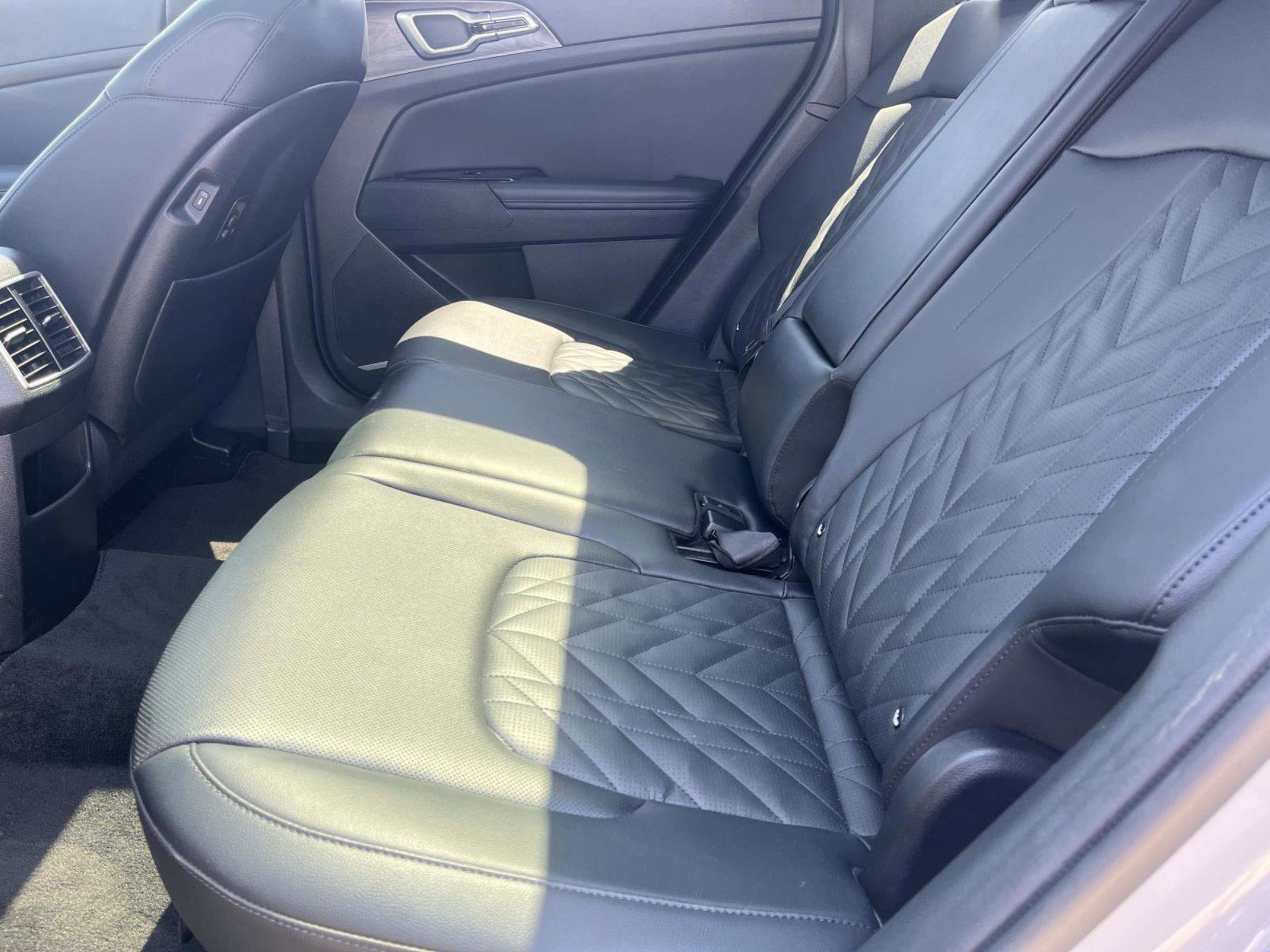 Used 2023 Kia Sportage X-Line w/ X-Line Premium Package image 17