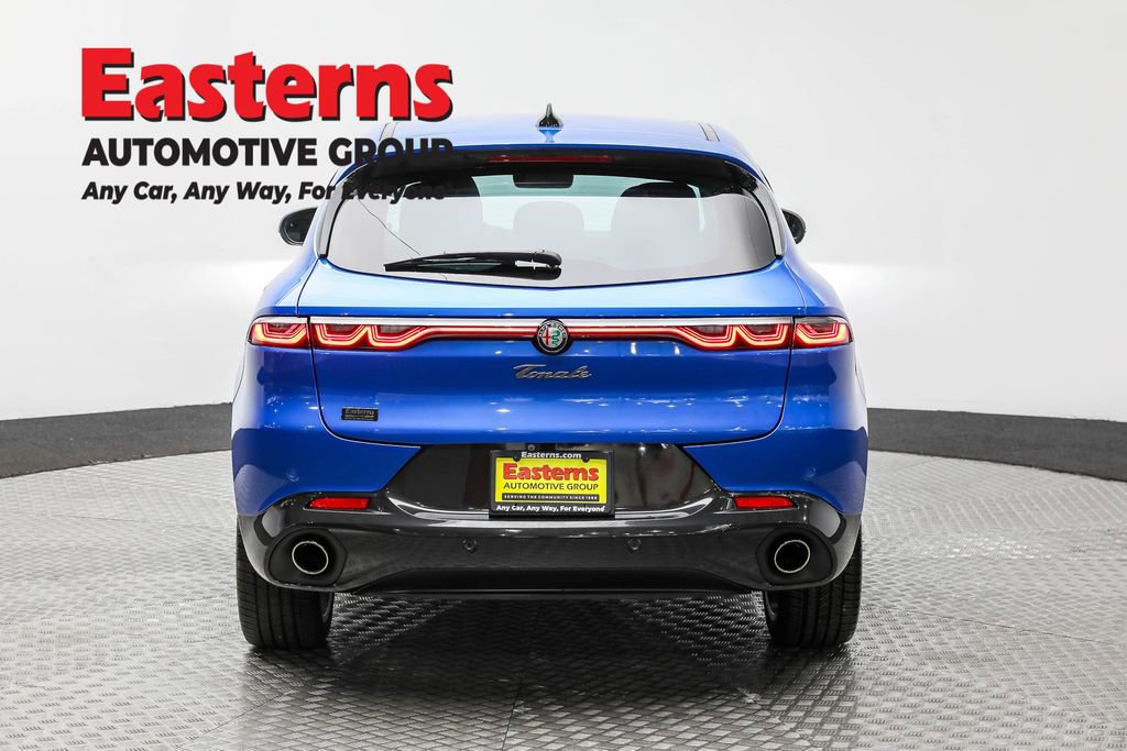 Used 2024 Alfa Romeo Tonale Veloce AWD/4WD image 6