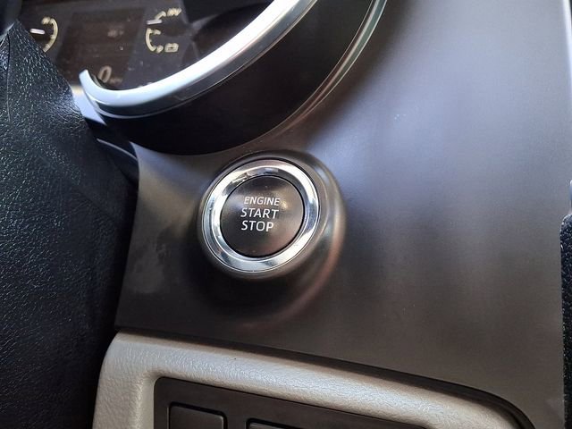 Used 2020 Toyota Sequoia Limited w/ Safety & Convenience Package AWD/4WD image 24