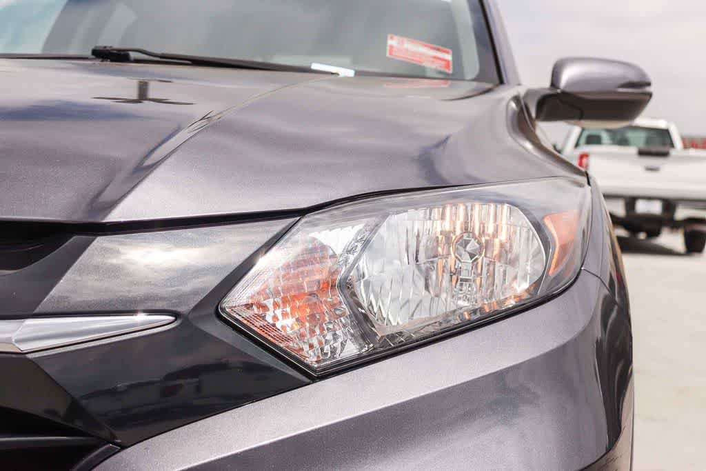 Used 2018 Honda HR-V EX image 7