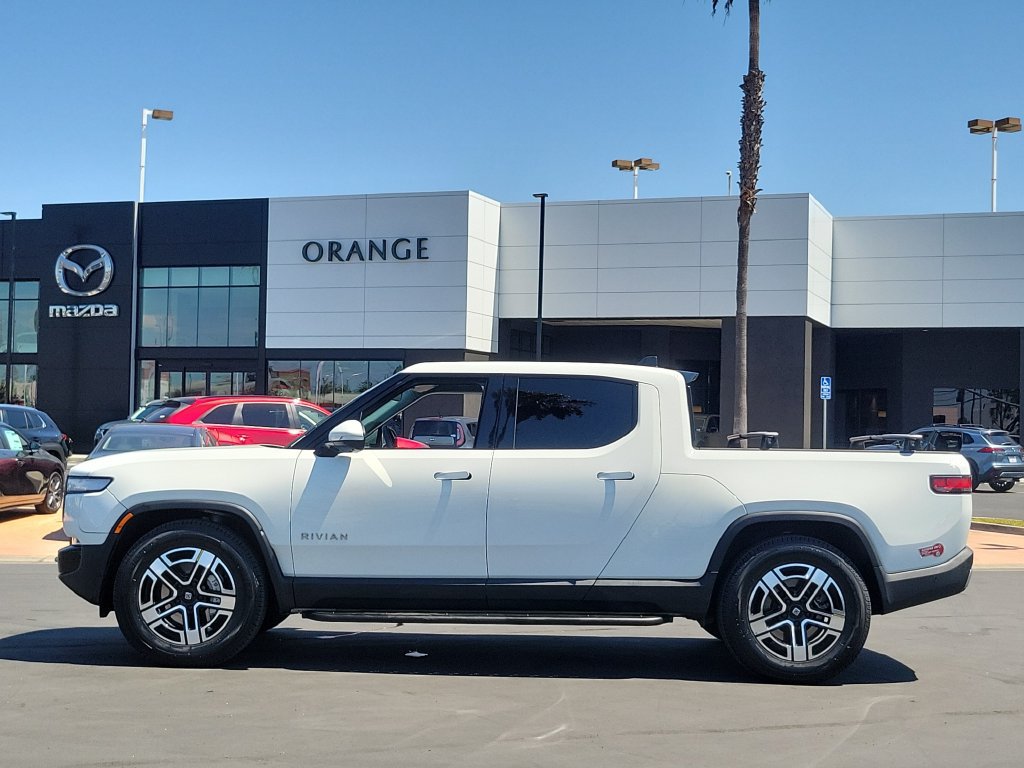 Used 2024 Rivian R1T Adventure Dual AWD/4WD image 31
