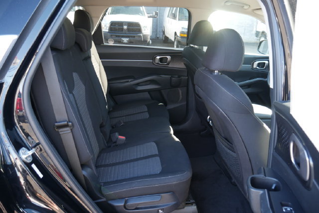 Used 2021 Kia Sorento LX FWD image 24
