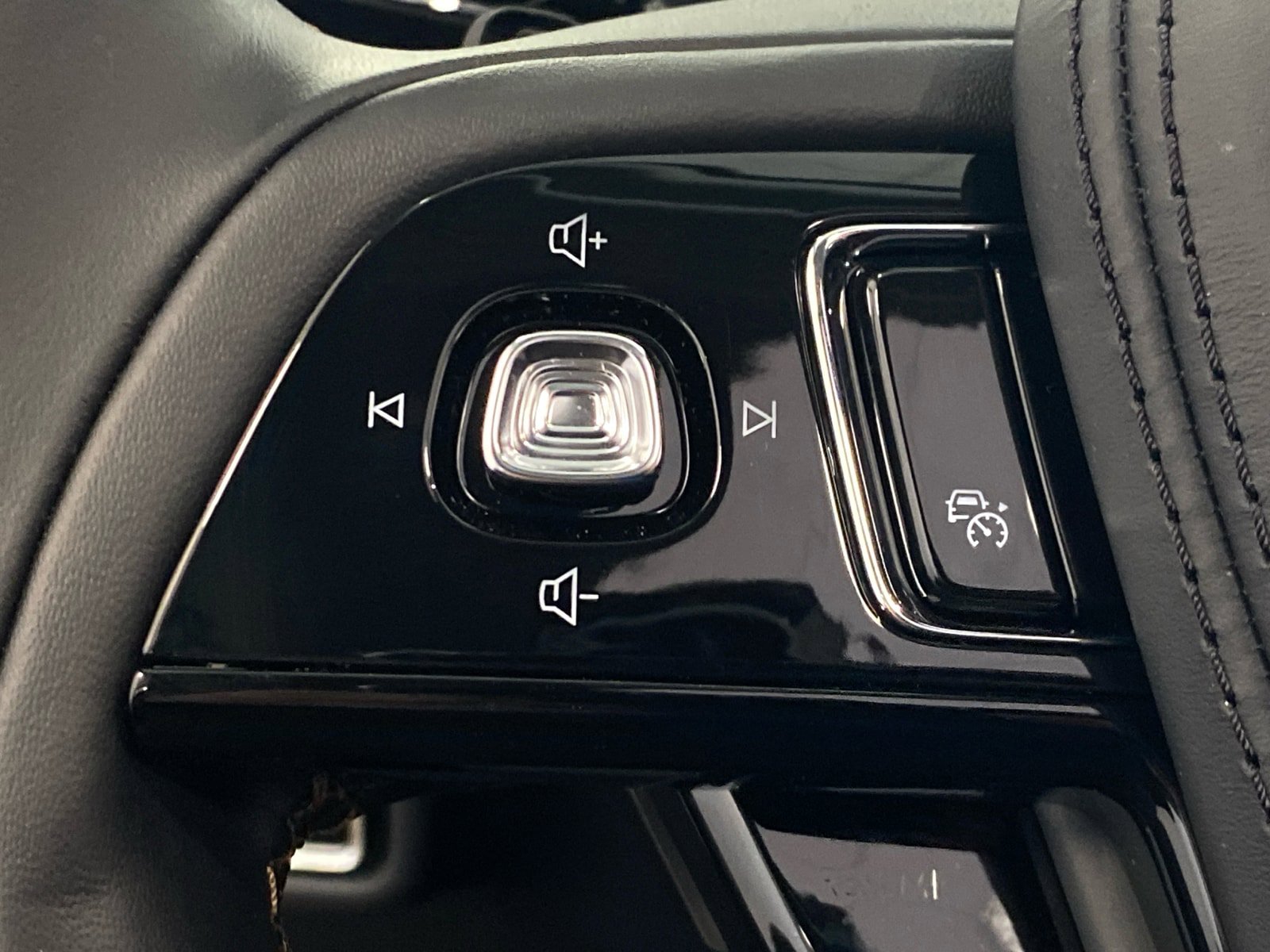 New 2026 Lincoln Aviator Reserve AWD/4WD image 27