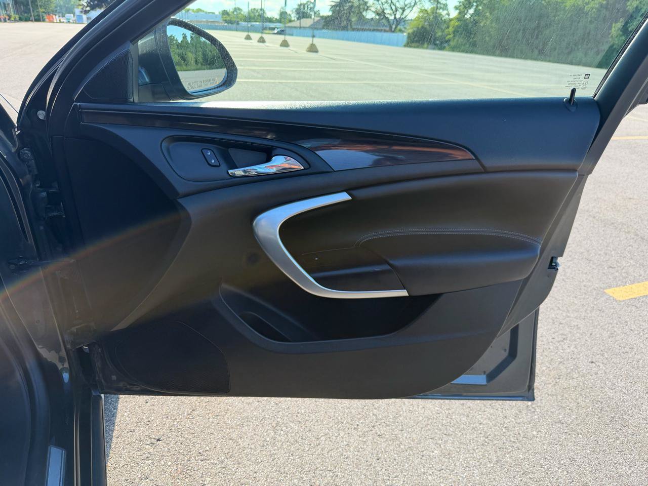Used 2014 Buick Regal FWD image 24