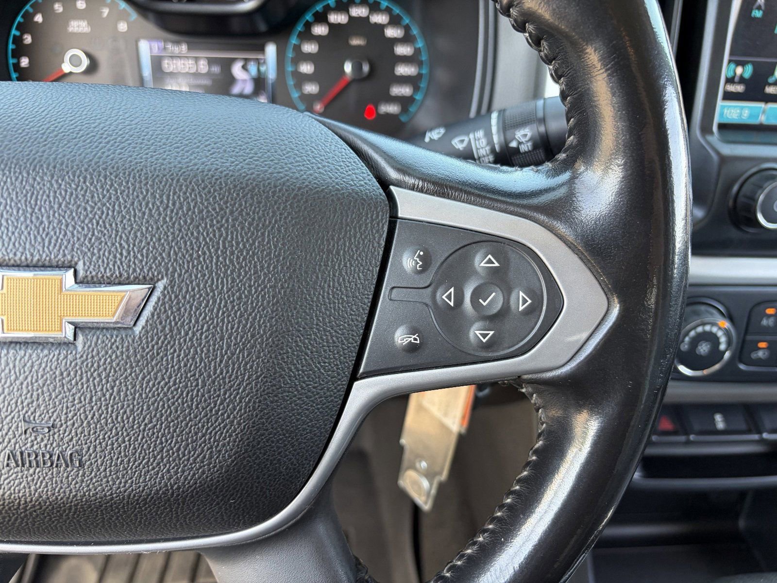 Used 2018 Chevrolet Colorado LT w/ LT Convenience Package AWD/4WD image 26