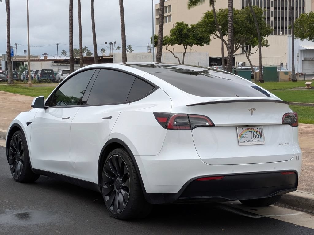 Used 2022 Tesla Model Y Performance AWD/4WD image 3