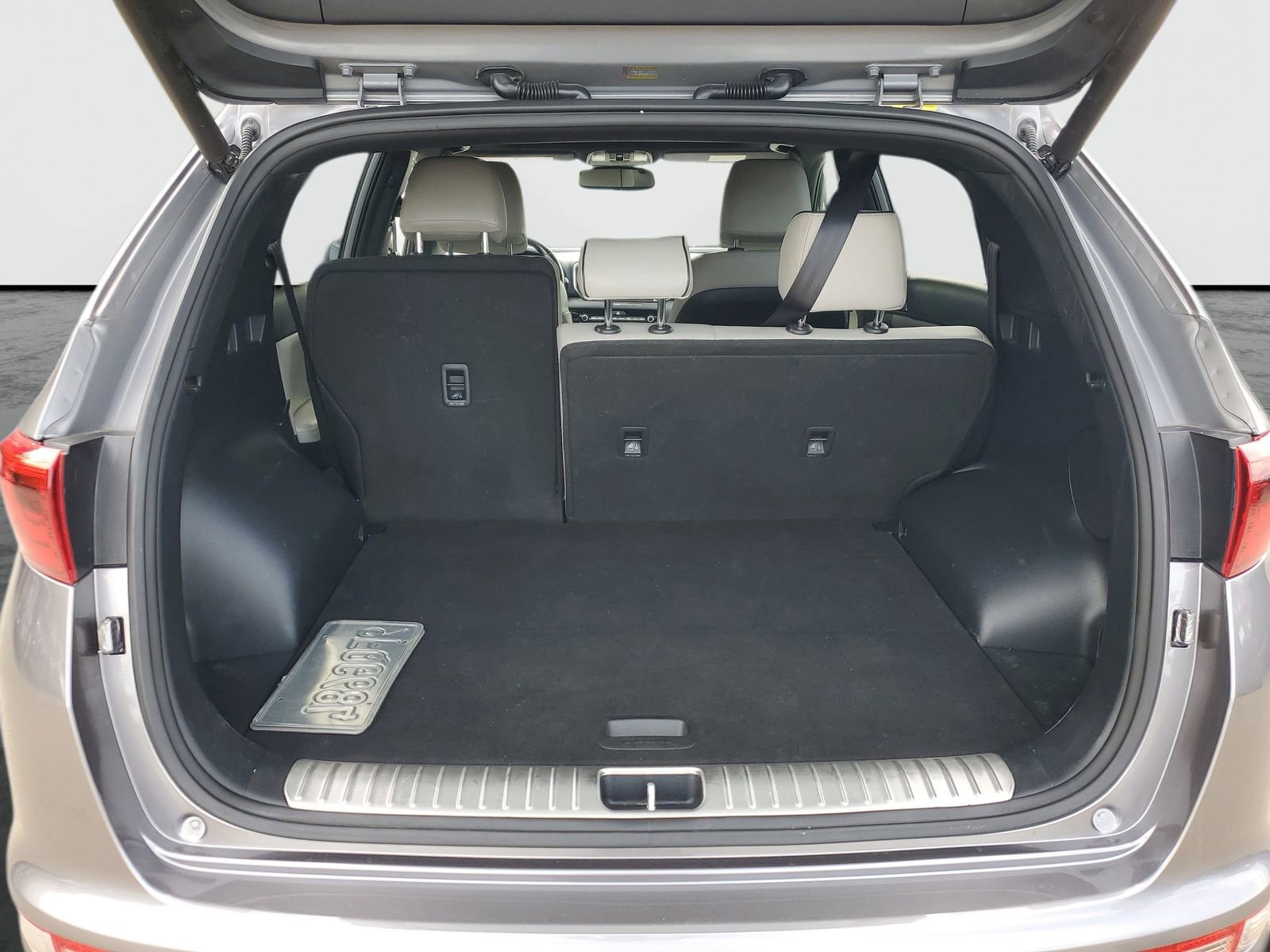 Used 2017 Kia Sportage SX image 9