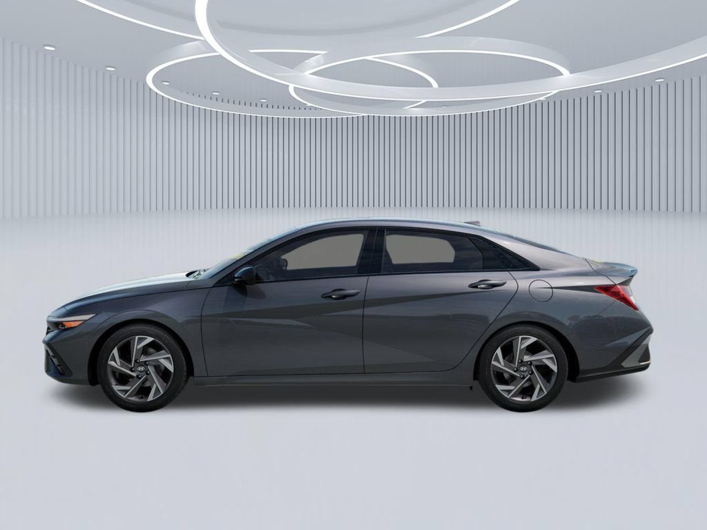 New 2026 Hyundai Elantra SEL Sport Premium FWD image 3