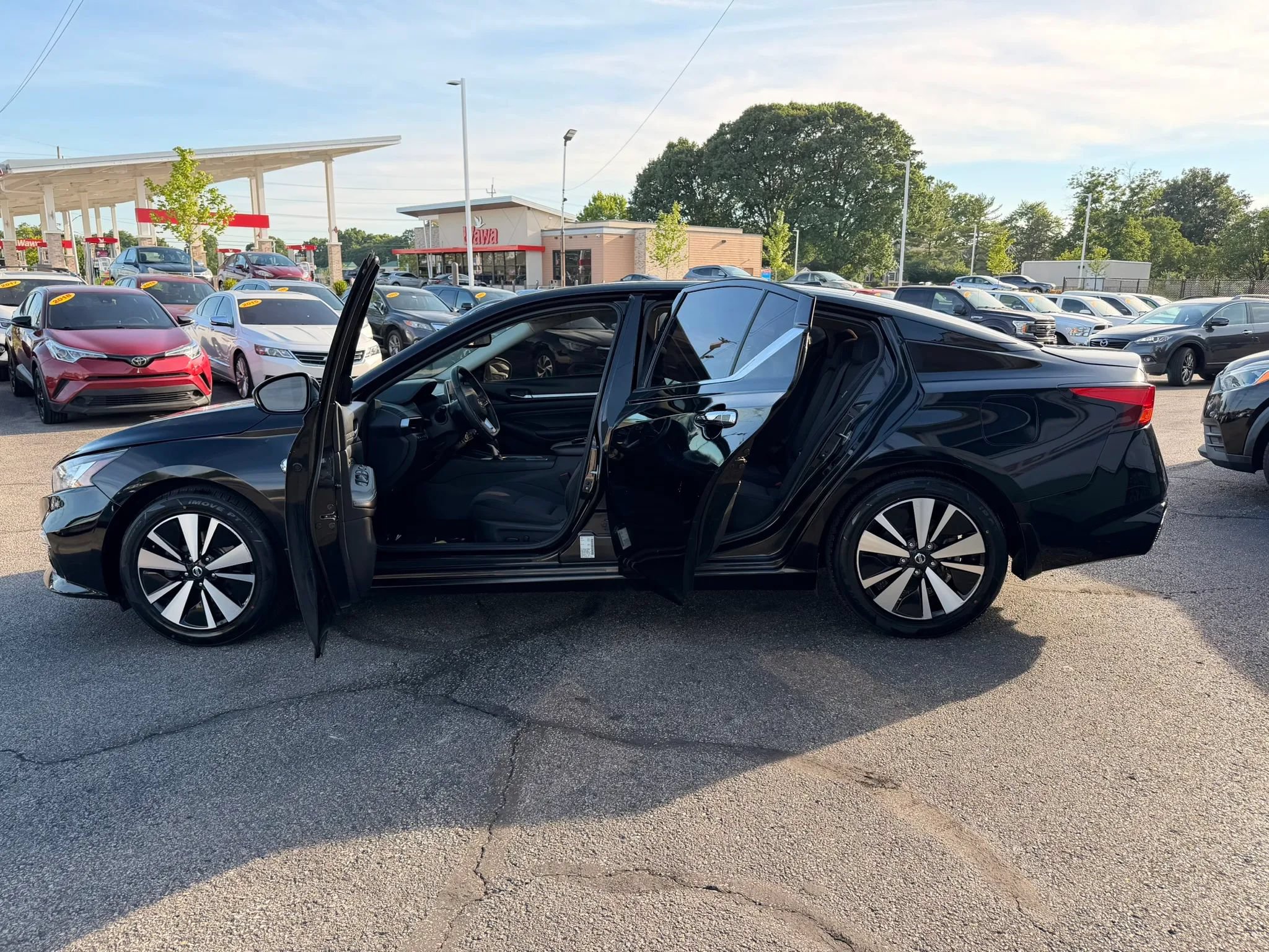 Used 2019 Nissan Altima 2.5 SV FWD image 10