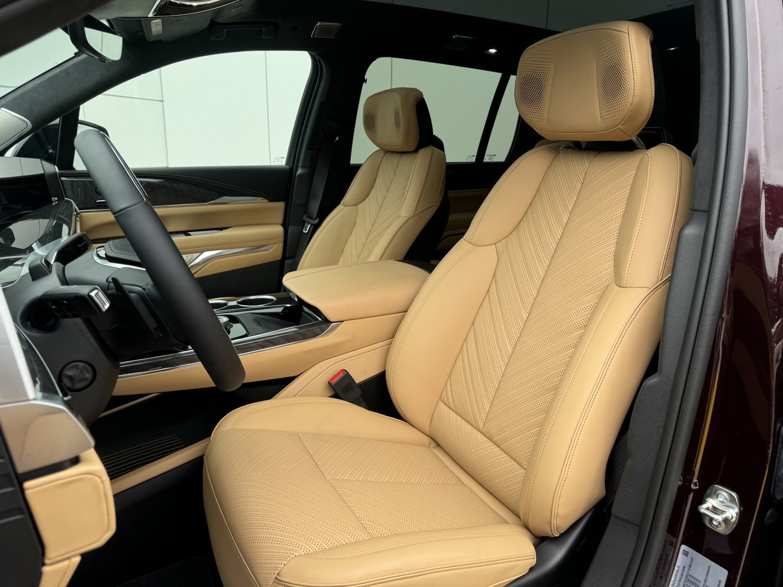 New 2025 Cadillac Escalade IQ Sport 2 w/ LPO, ONYX Package image 10