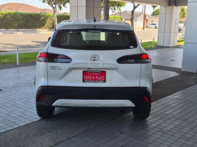 Used 2026 Toyota Corolla Cross L FWD image 9