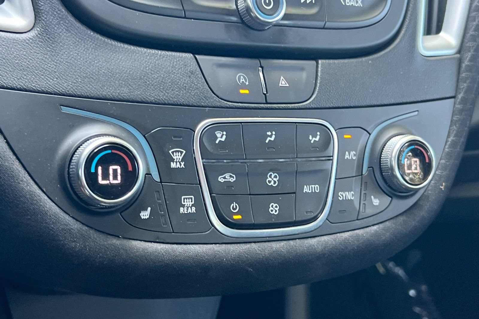 Used 2024 Chevrolet Malibu LT FWD image 20