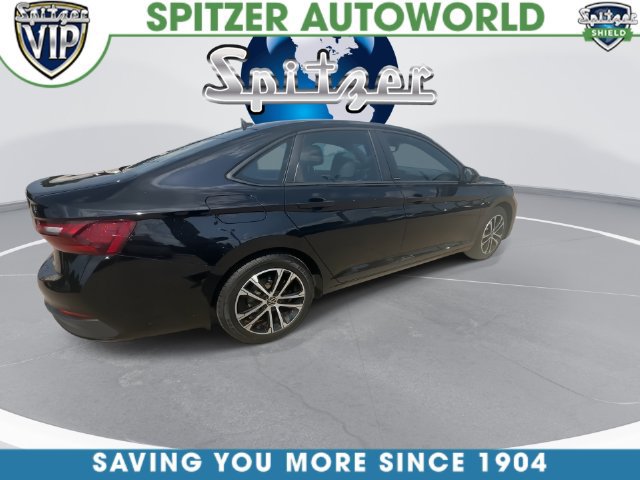 Used 2025 Volkswagen Jetta Sport FWD image 17
