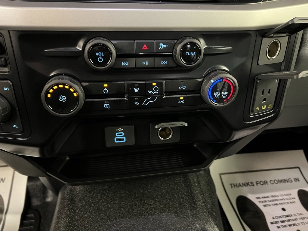 New 2025 Ford F550 4x4 Regular Cab Super Duty image 14