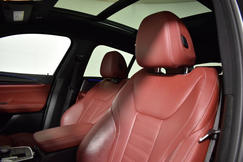 Certified 2024 BMW X4 M40i w/ Premium Package image 15