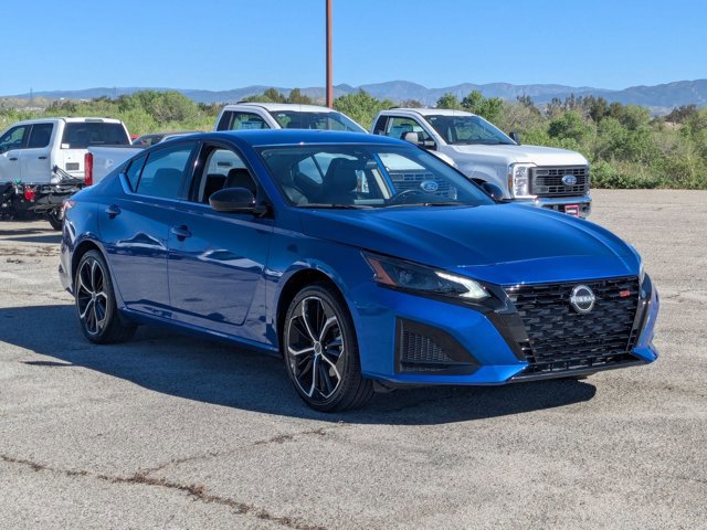 Used 2025 Nissan Altima 2.5 SR image 3