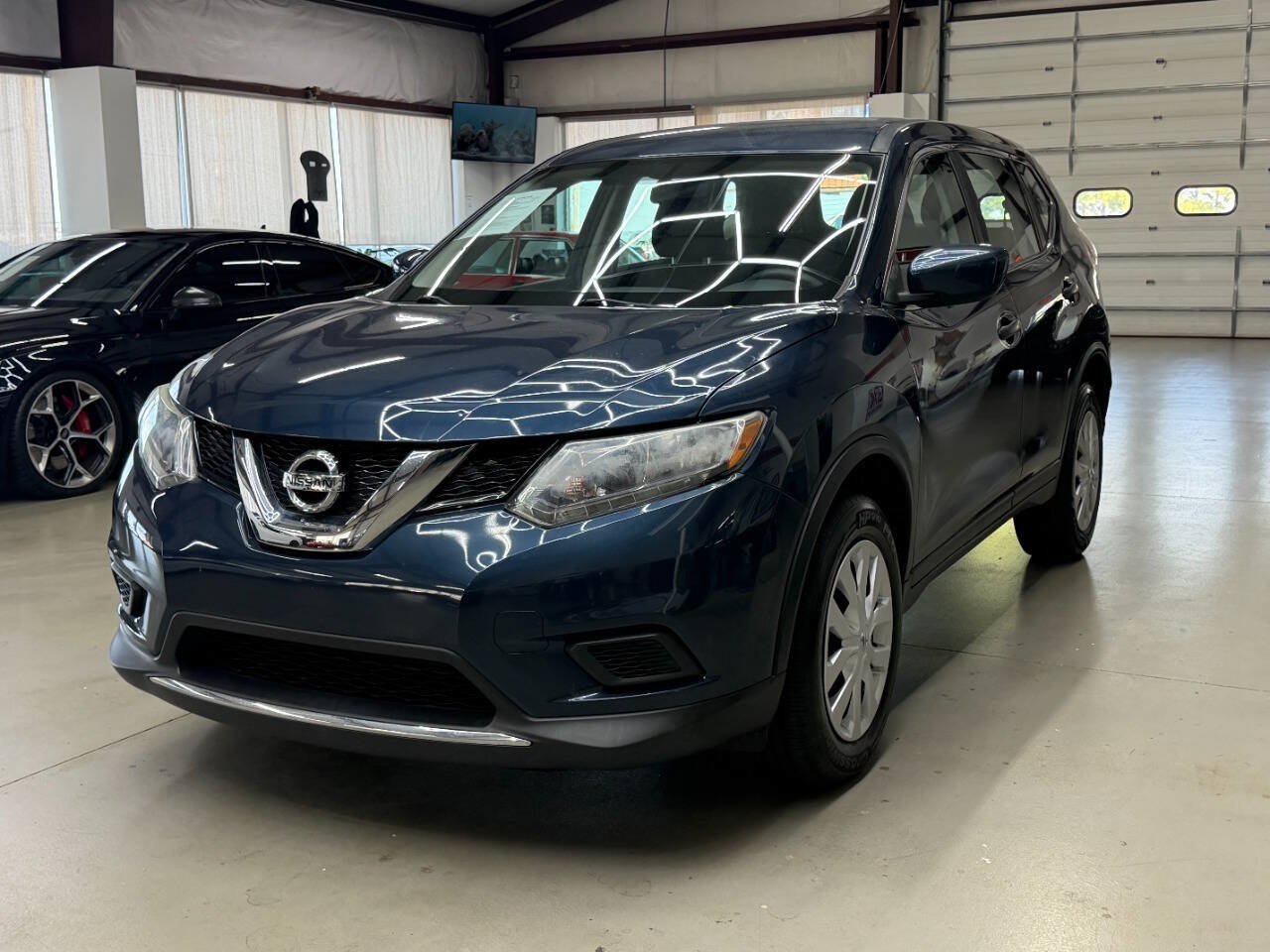 Used 2016 Nissan Rogue S AWD/4WD image 5