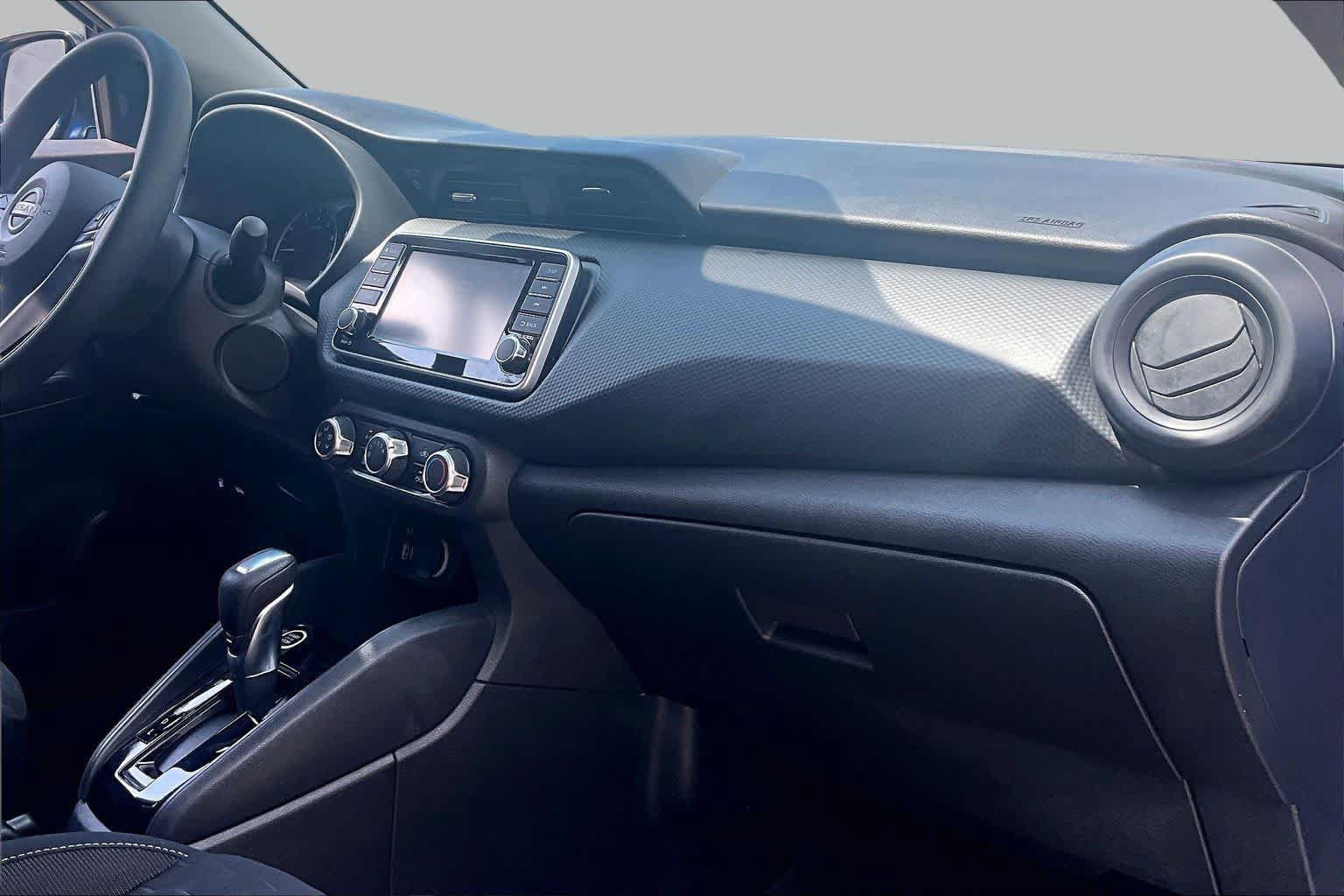 Used 2022 Nissan Kicks S FWD image 19