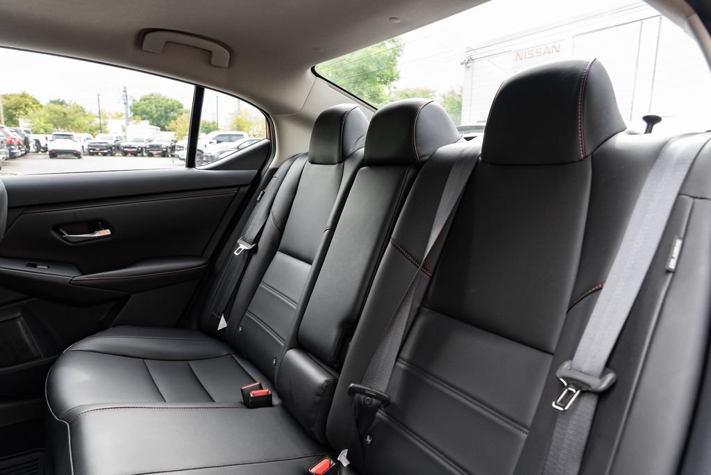 Certified 2025 Nissan Sentra SR w/ SR Premium Package FWD image 24