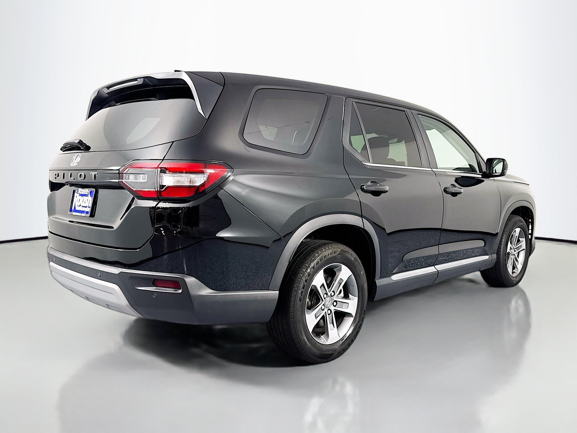 Certified 2025 Honda Pilot EX-L image 5