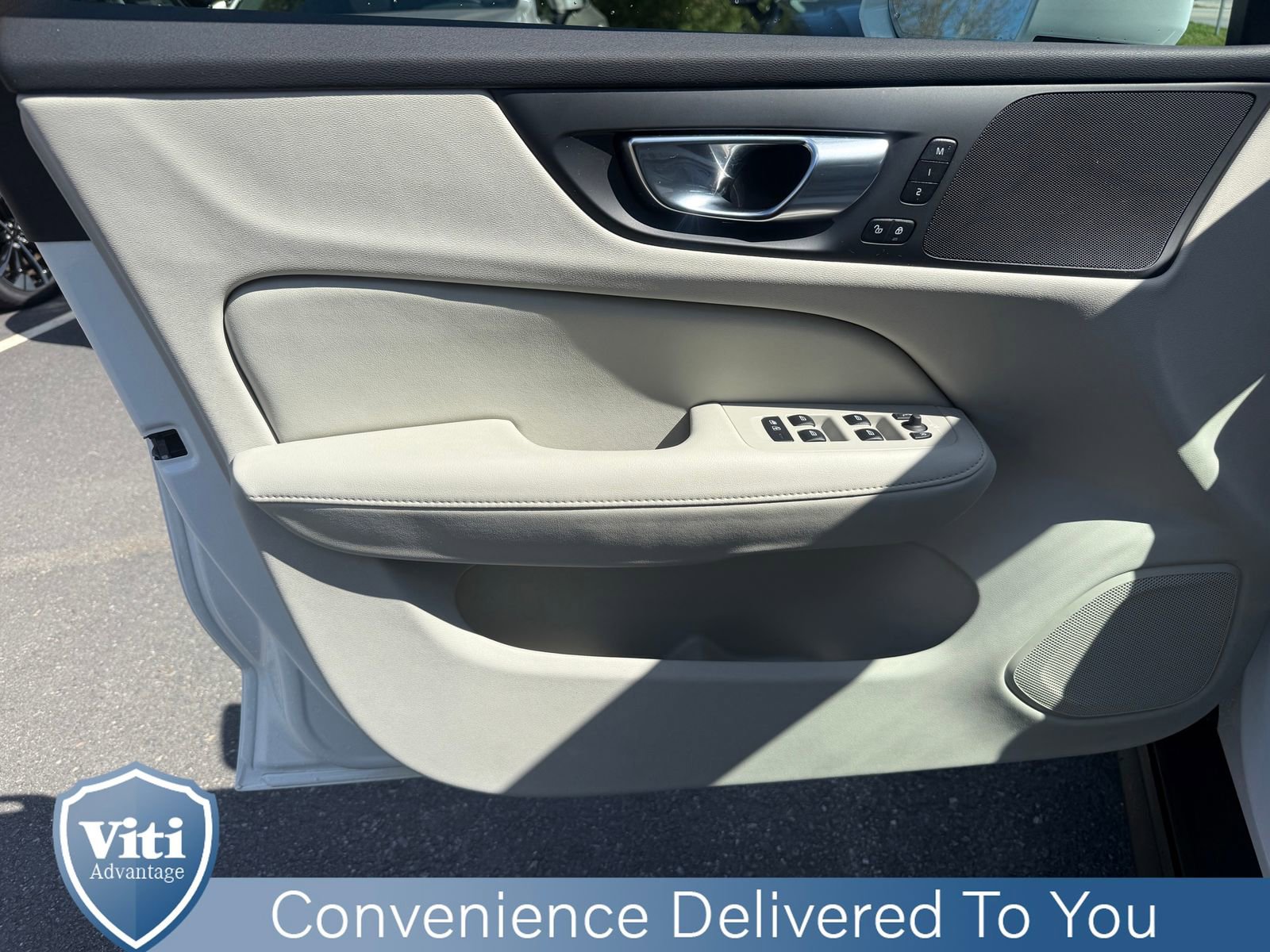 Certified 2025 Volvo V60 B5 Cross Country Plus AWD/4WD image 15