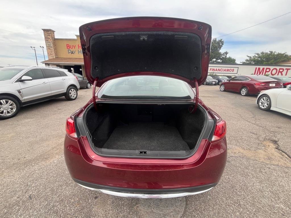 Used 2016 Chrysler 200 Limited w/ Convenience Group FWD image 10