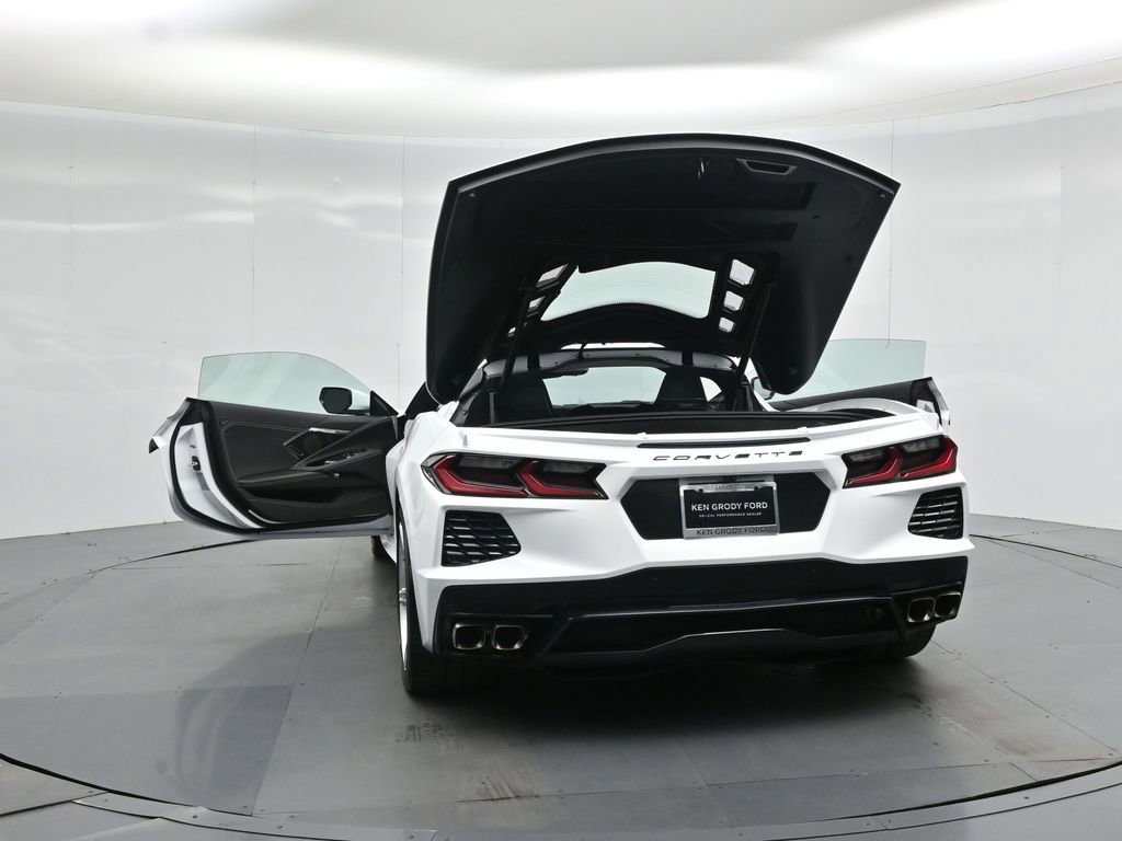 Used 2023 Chevrolet Corvette Stingray Preferred Cpe w/ Z51 Performance Package RWD image 26