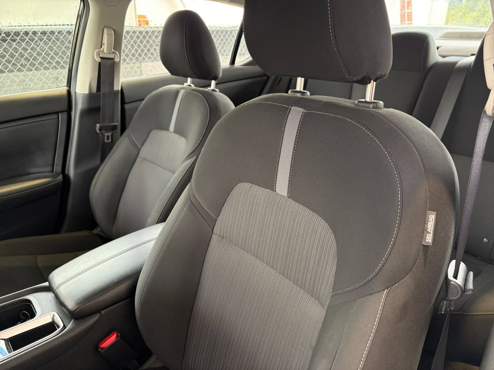 Used 2025 Nissan Sentra SV FWD image 35