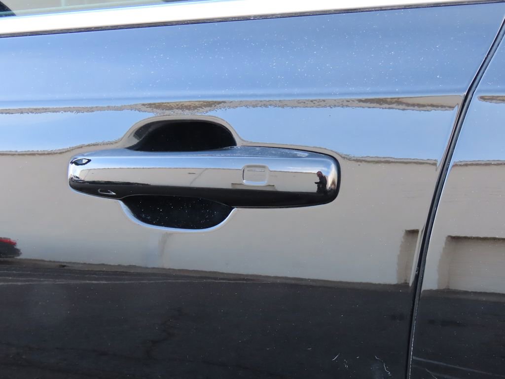 Used 2022 Volvo S90 B6 Momentum image 22