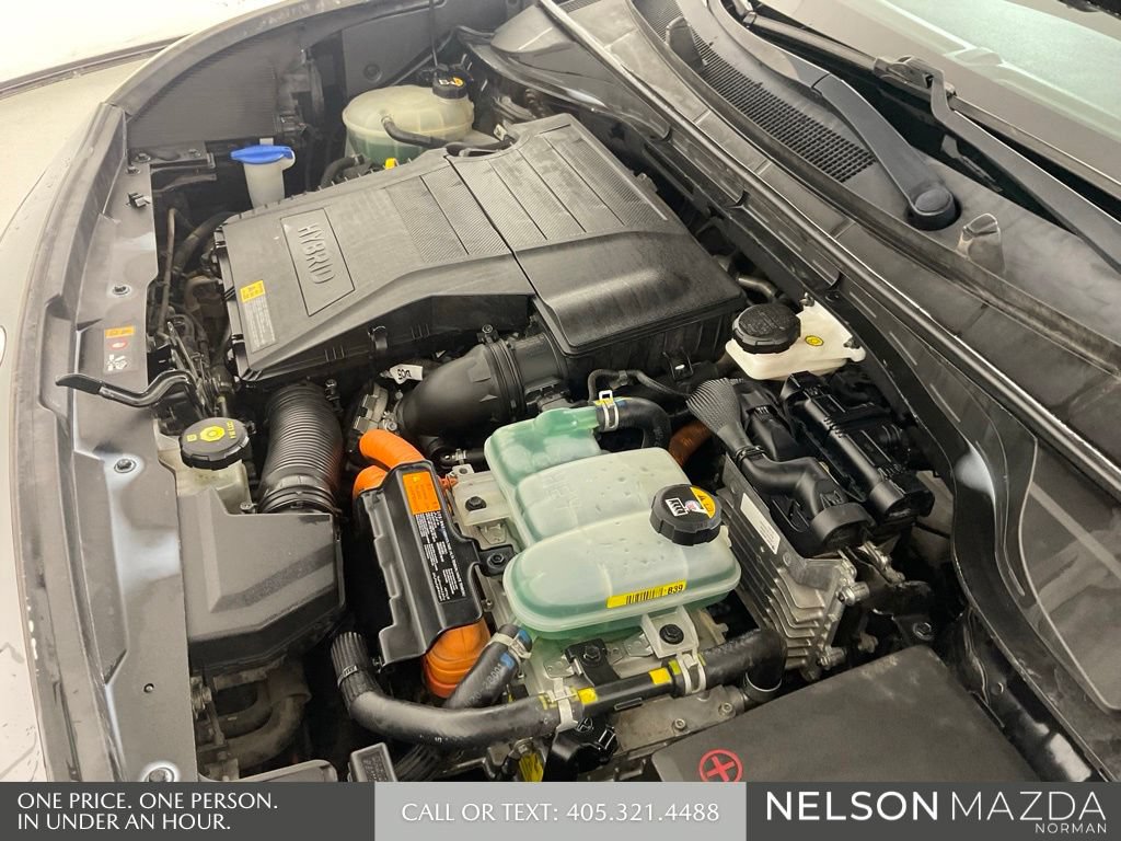 Used 2017 Kia Niro FE FWD image 47