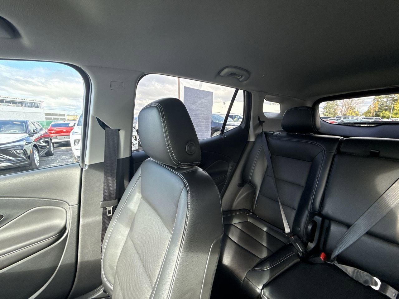 Certified 2022 GMC Terrain SLT image 12