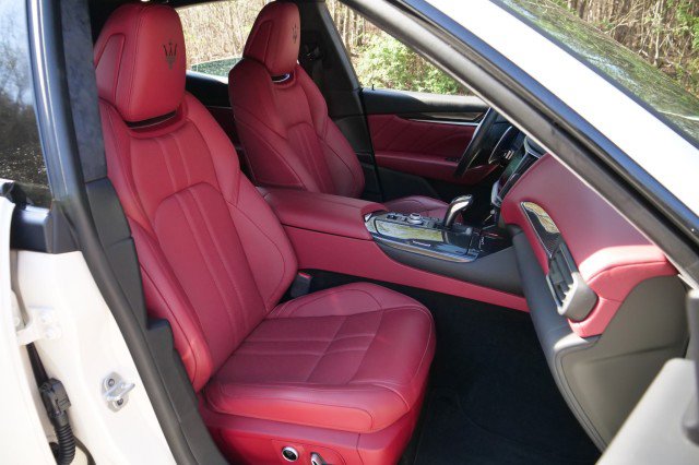 Used 2022 Maserati Levante Modena image 38