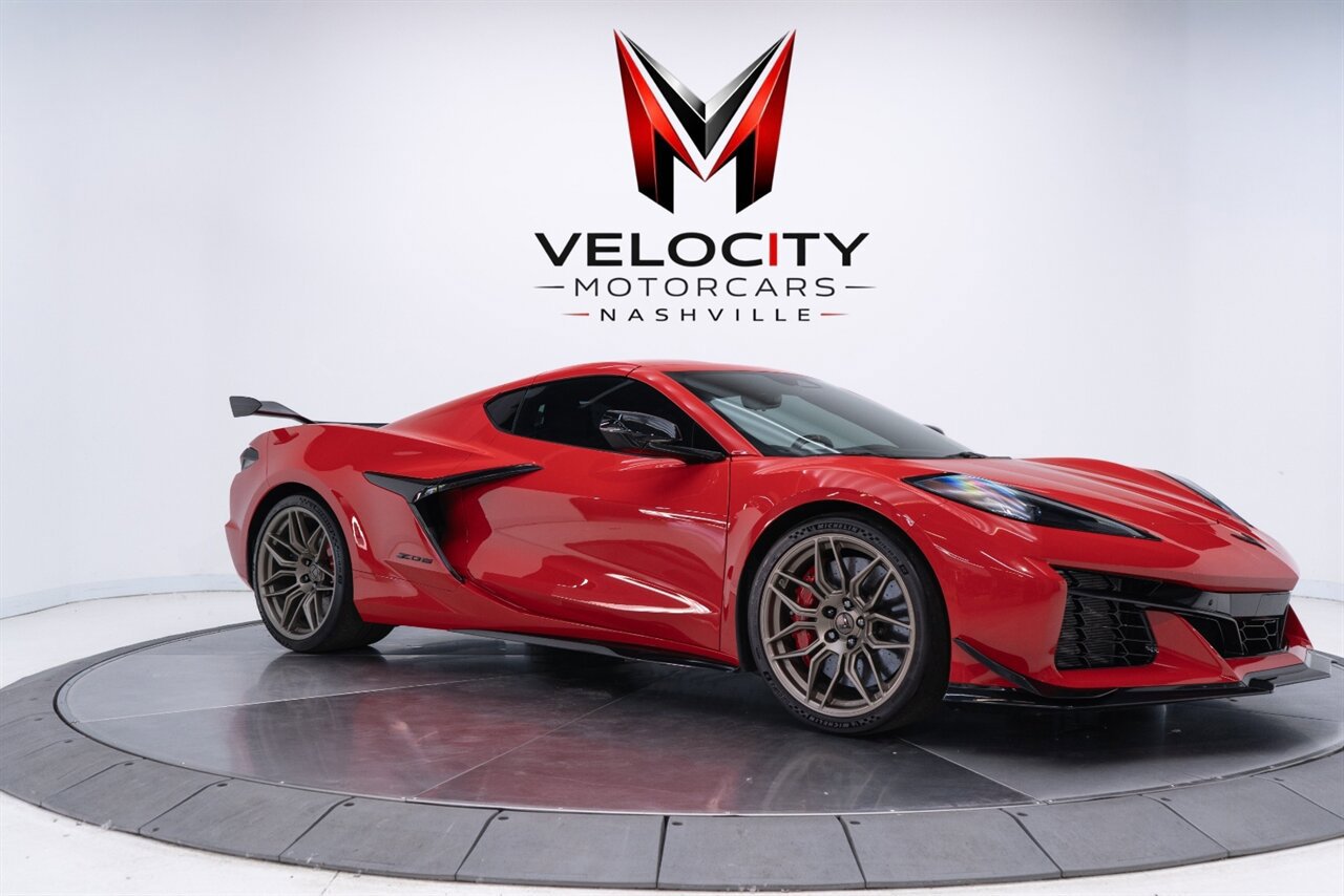 Used 2026 Chevrolet Corvette Z06 w/ Z07 Performance Package RWD image 4