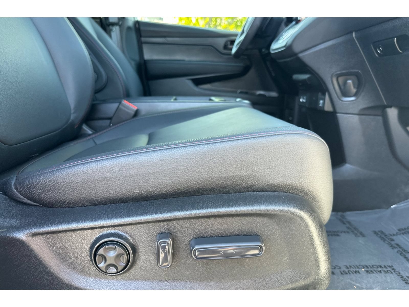 Used 2026 Honda Odyssey Sport-L image 24