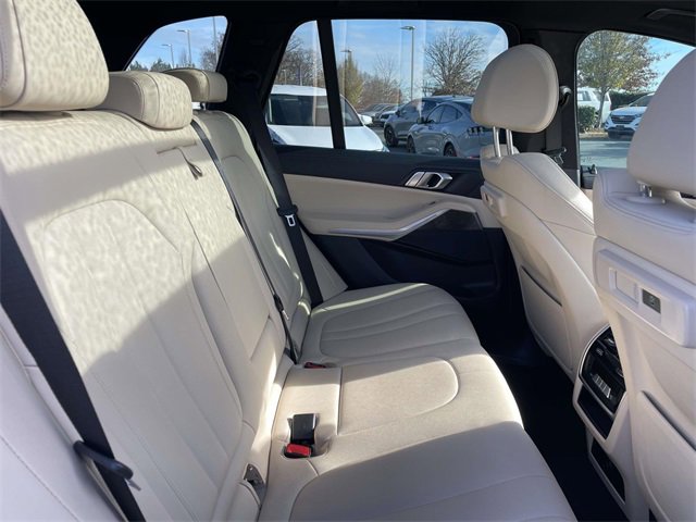 Used 2022 BMW X5 sDrive40i w/ Premium Package image 22