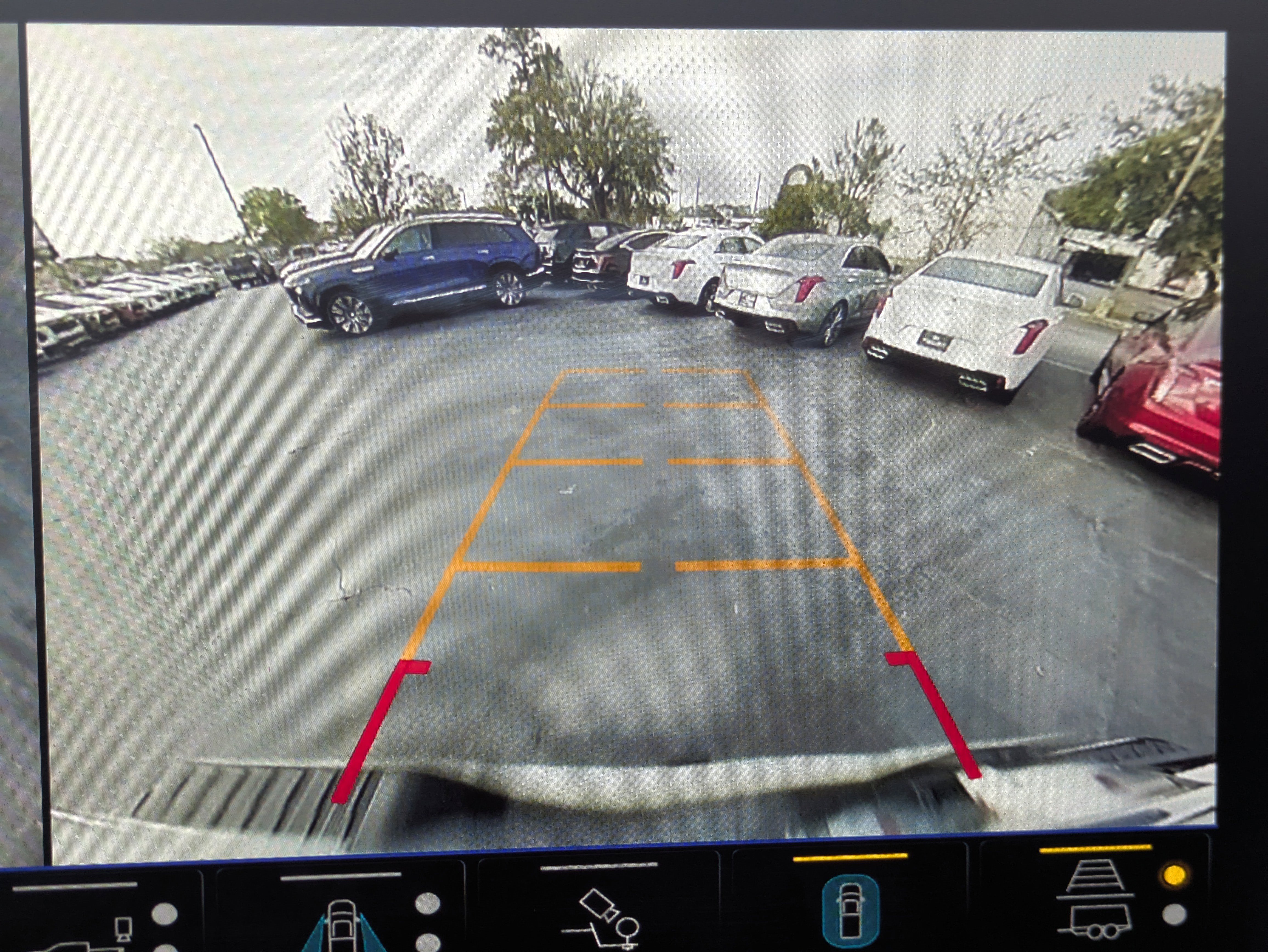 Used 2025 Chevrolet Silverado 3500 High Country w/ Technology Package image 11